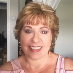 Meet your Posher, Mitzi